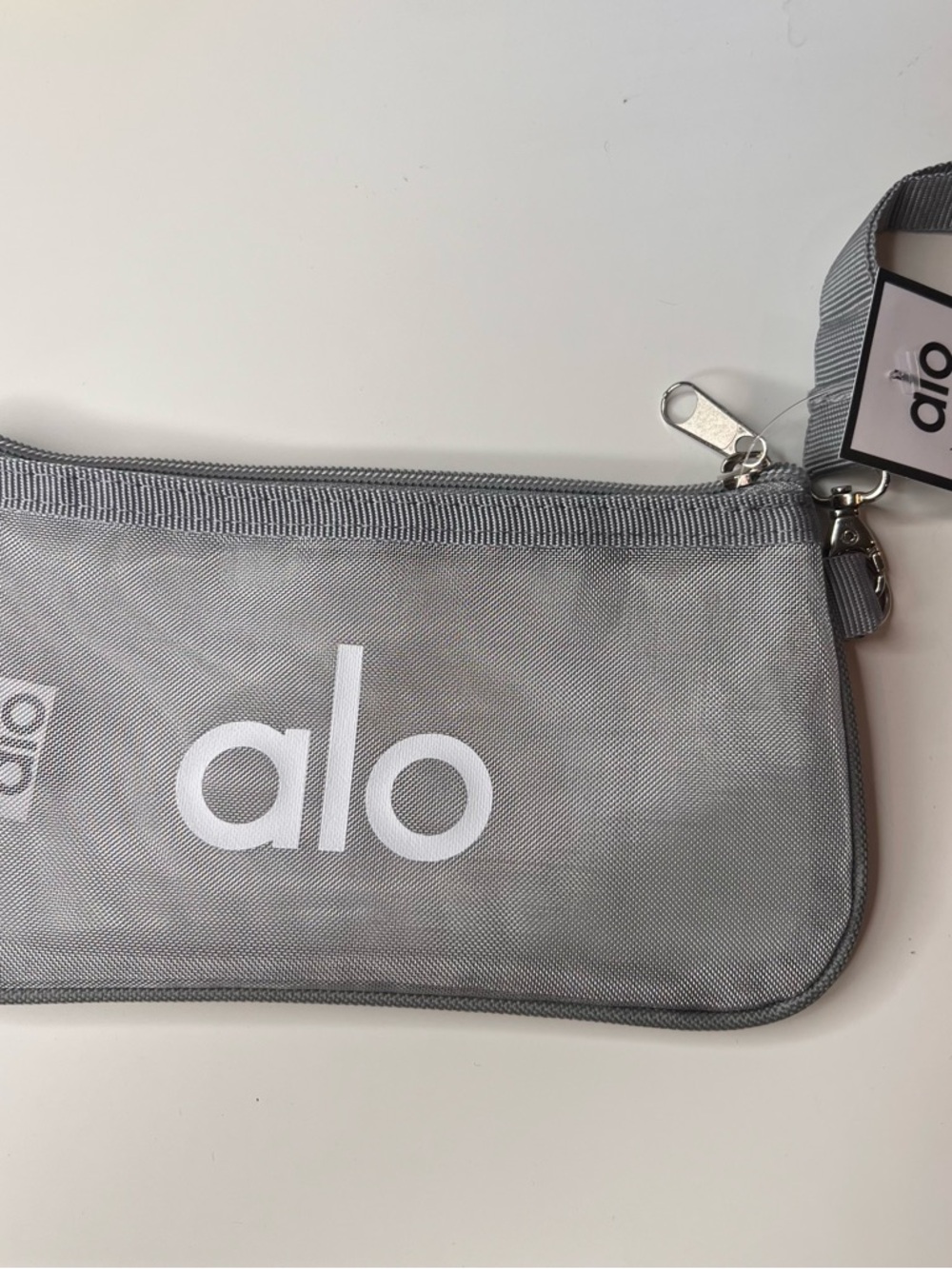 ALO Yoga Gray Mesh Logo Pouch inspired